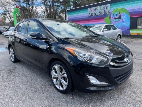2014 HYUNDAI ELANTRA GT - Sport Hatchback with ALL the Bells & Whistles! Low Miles!!